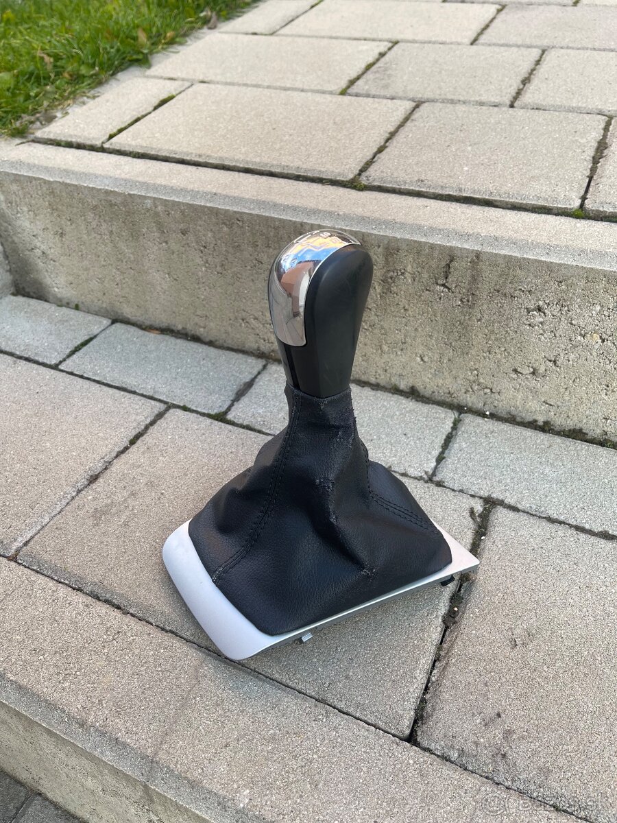 Radiaca páka Škoda Octavia 2 - 8