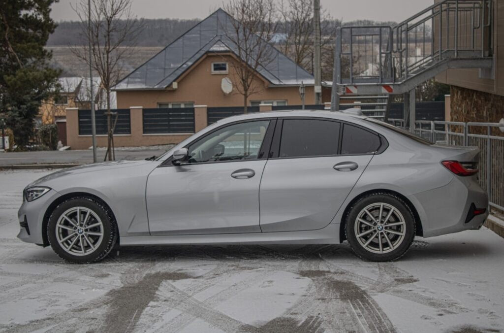 BMW Rad 3 320d Advantage A/T RWD - 8