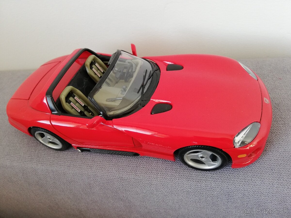 1:18 DODGE Viper Bburago , cervena - 8