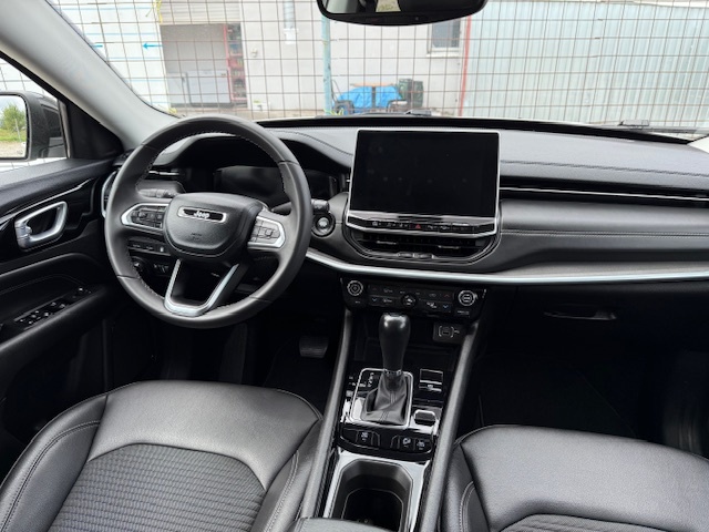 Jeep Compass 1.3 Turbo PHEV Limited, 2021 rok - 8