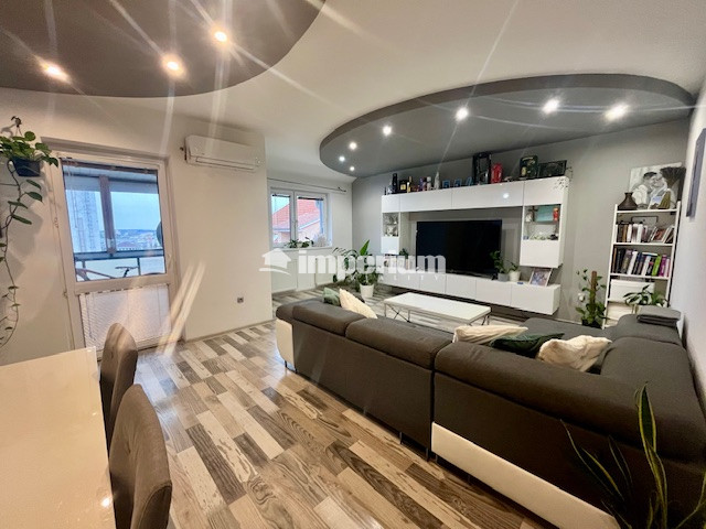 Na predaj pekný veľkometrážny 3 izbový byt s garážou na ul. - 8