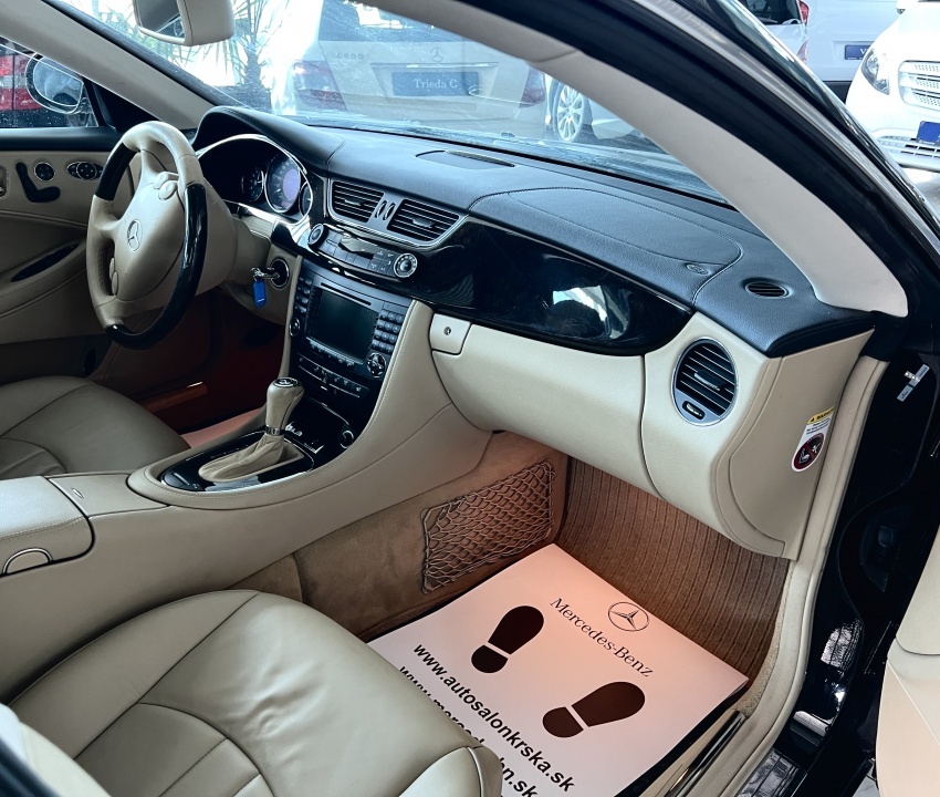 Mercedes-Benz CLS320CDI AMG Optic Automatic - 8