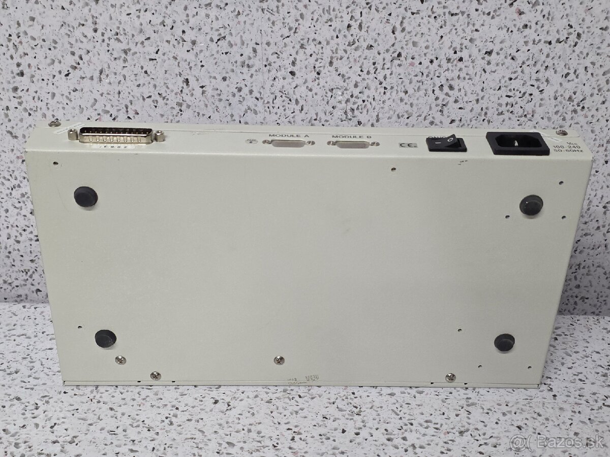 Advantech LabTool-48 》Inteligentný univerzálny programátor - 8