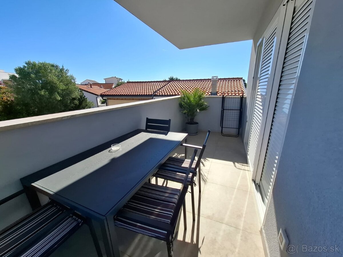 Chorvátsko, novostavba apartmánu na Vire. - 8