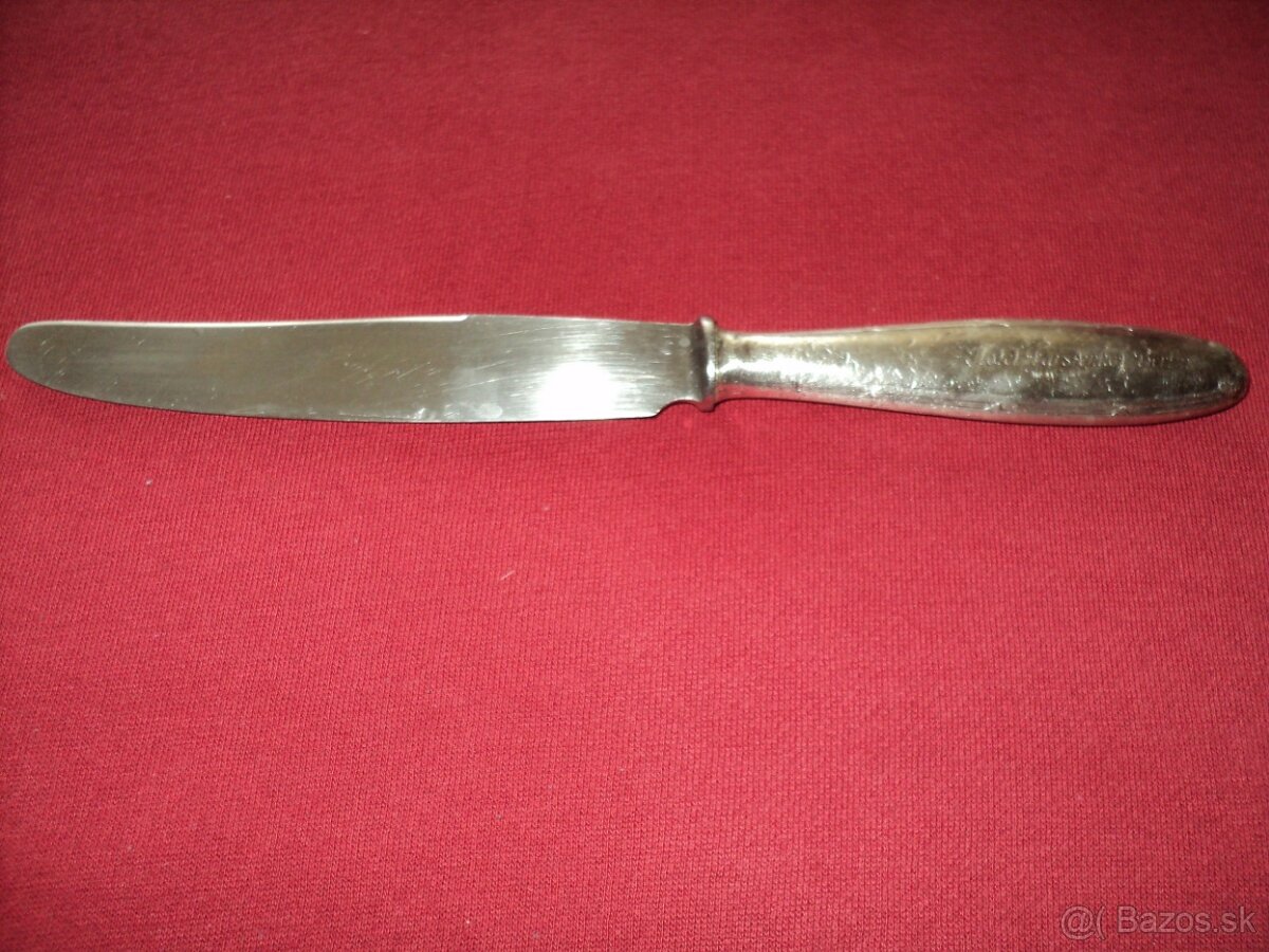 Váha, kandlička, zrkadlo, nádoby, vešiak, nôž,....... - 8