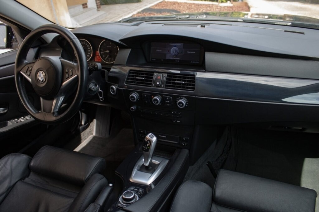 BMW 530d Touring - 8