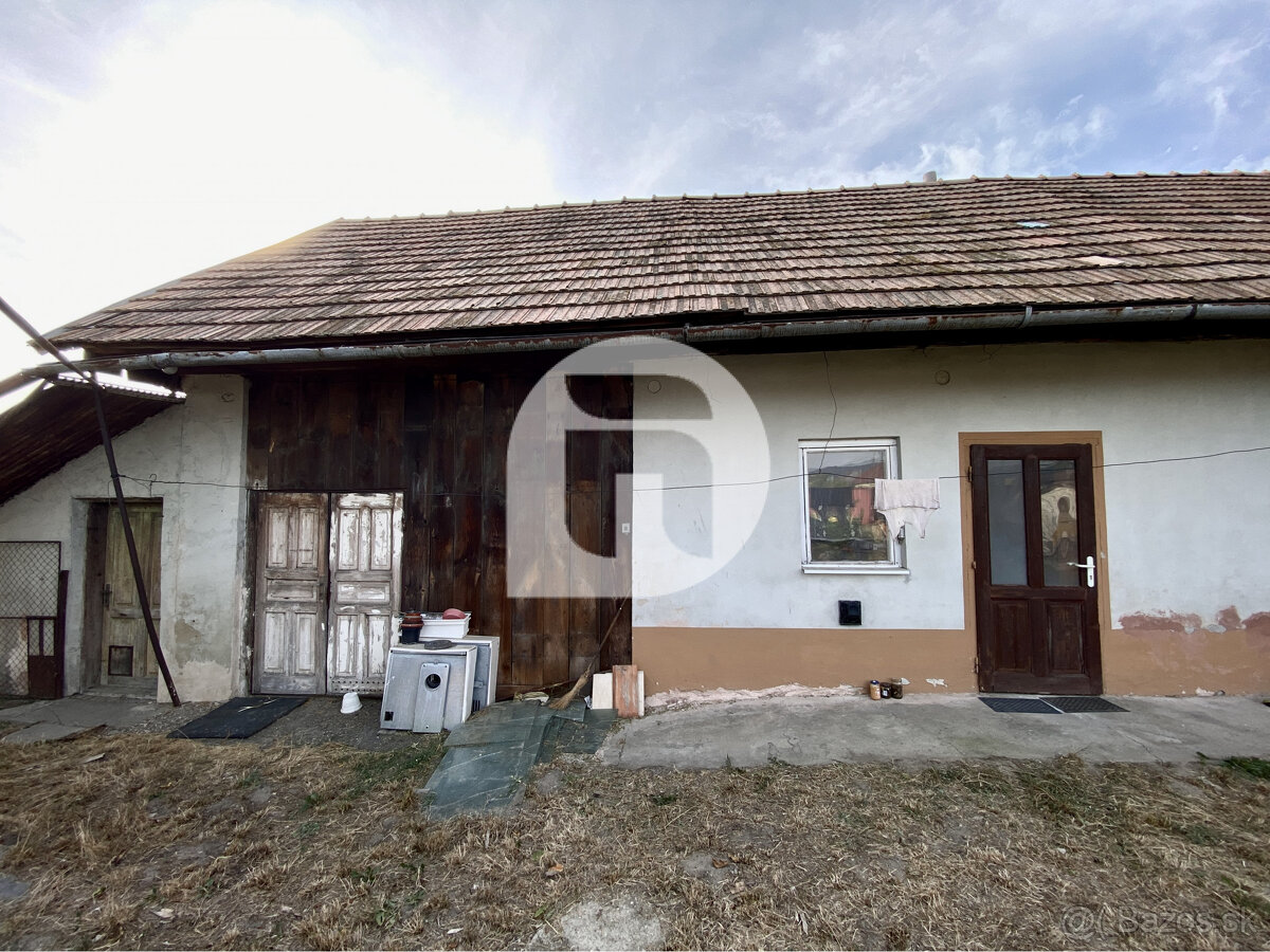 Nová cena - Predaj 4 izbový rodinný dom s pozemkom 2906 m2 v - 8