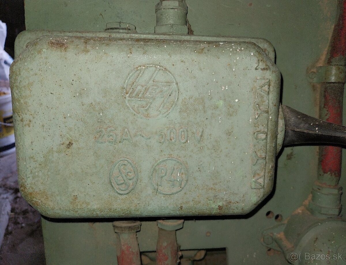 Cirkulár (stolová píla) - 8