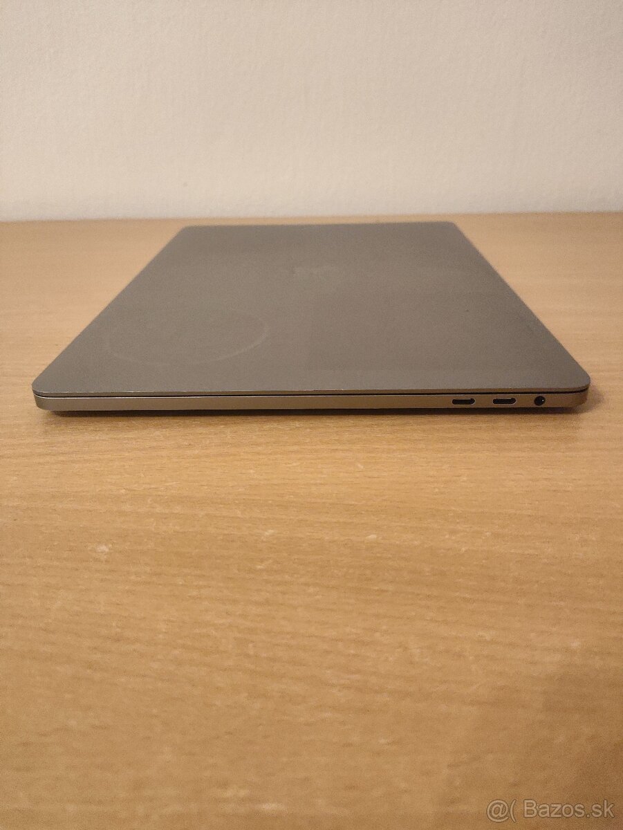 MacBook Pro 2018 | Core i5 • 8GB • SSD - 8
