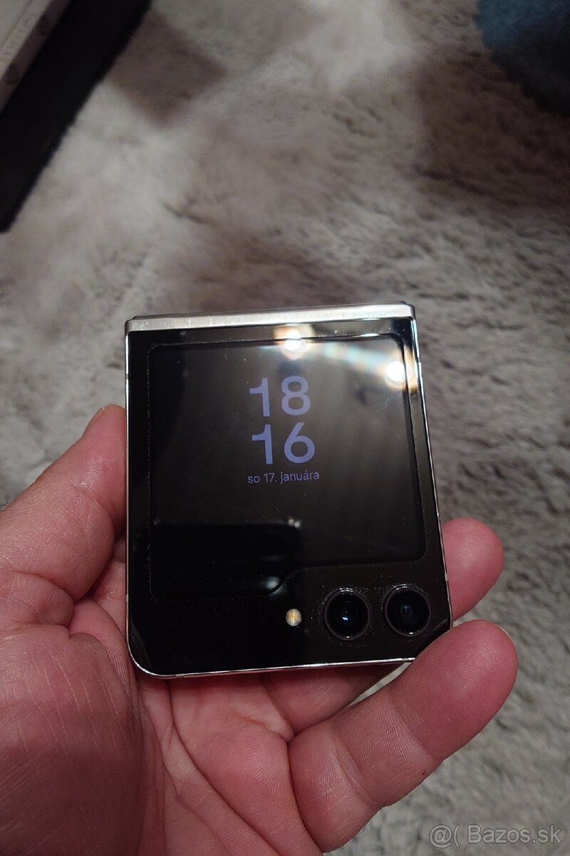 Samsung galaxy FLIP 5 - 8