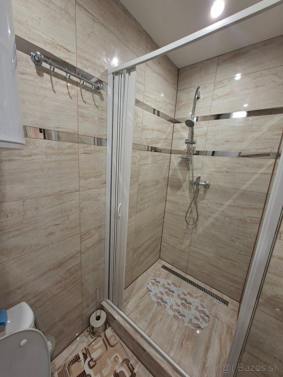 Dom na predaj Uhrovec v peknom prostredí - 8