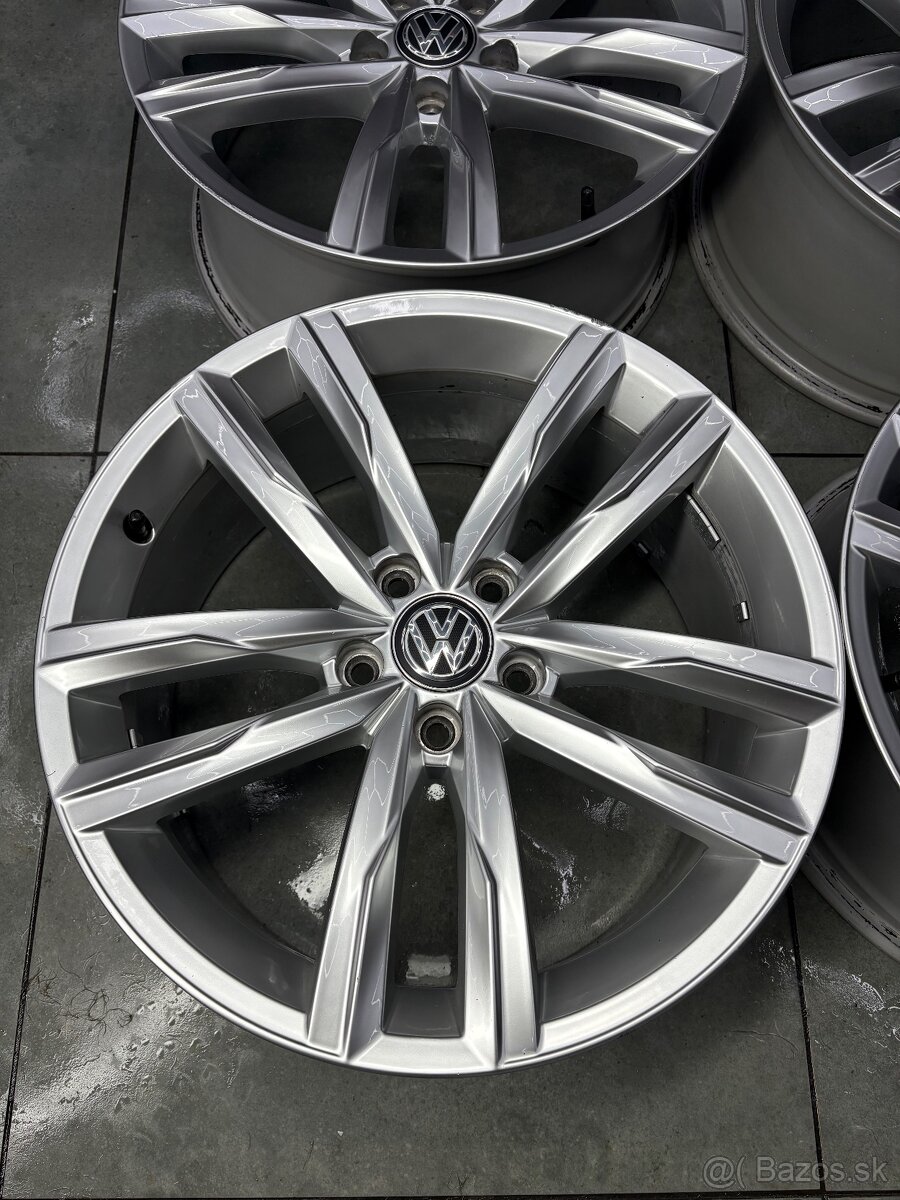 5x112 r18 Dartford. Passat b8 Rline - 8