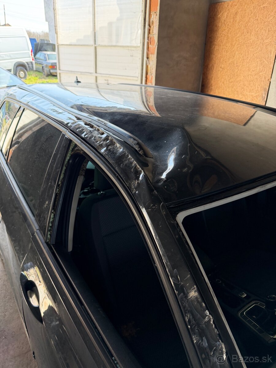 Volkswagen Passat B8 havarované - 8