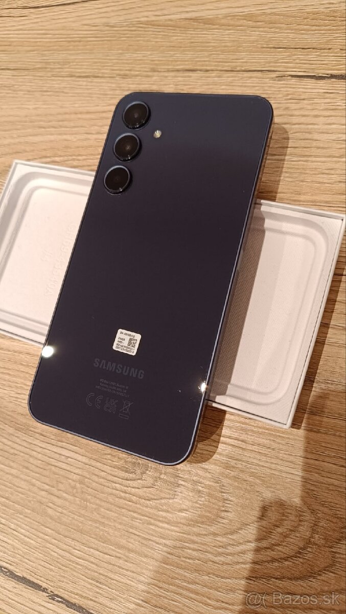 Predám Samsung Galaxy A35 8G/256GB - 8