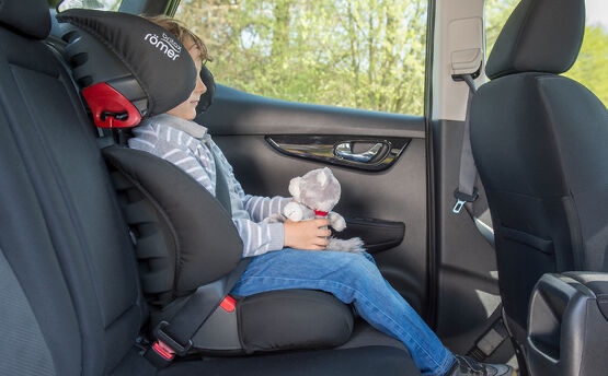 Predam 2x Autosedačka Britax Römer Discovery SL - 8