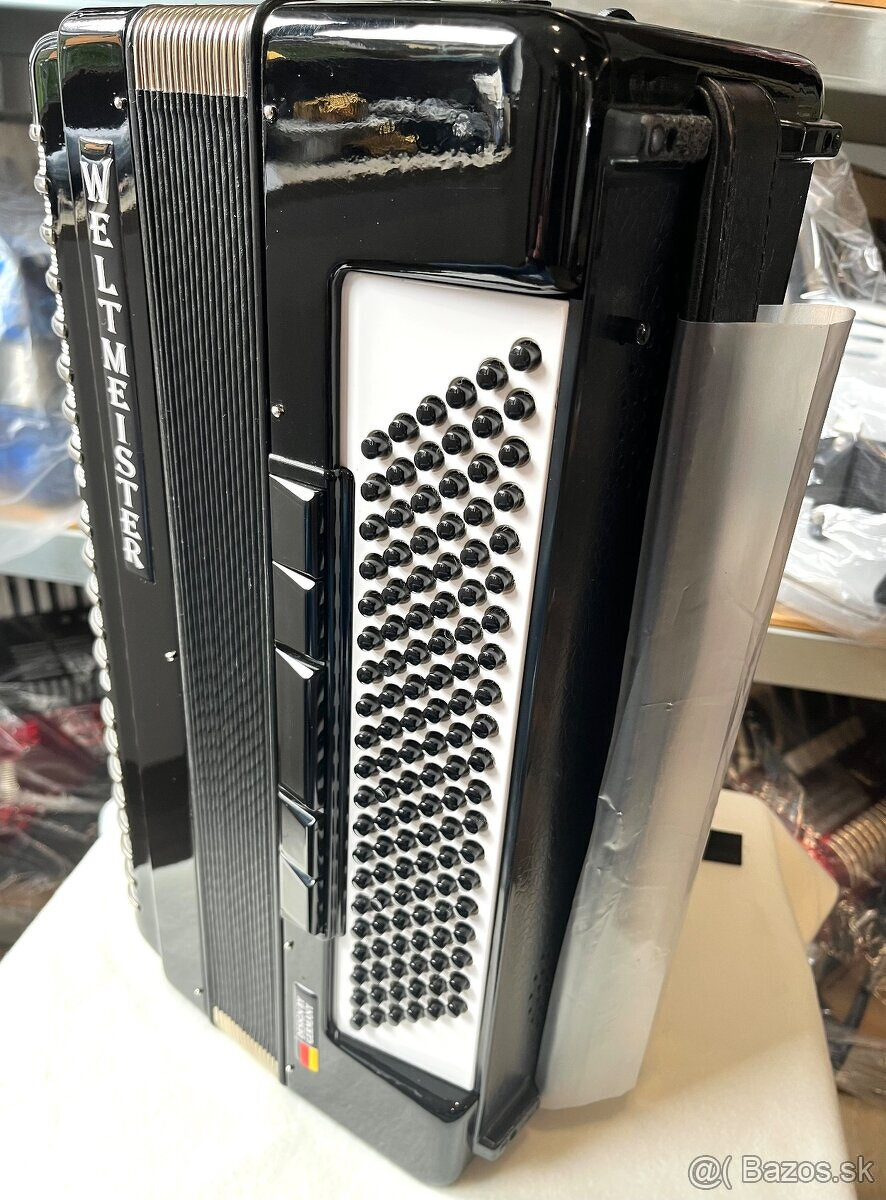 Predám akordeón Weltmeister Elegance- Caprice 120 basový - V - 8