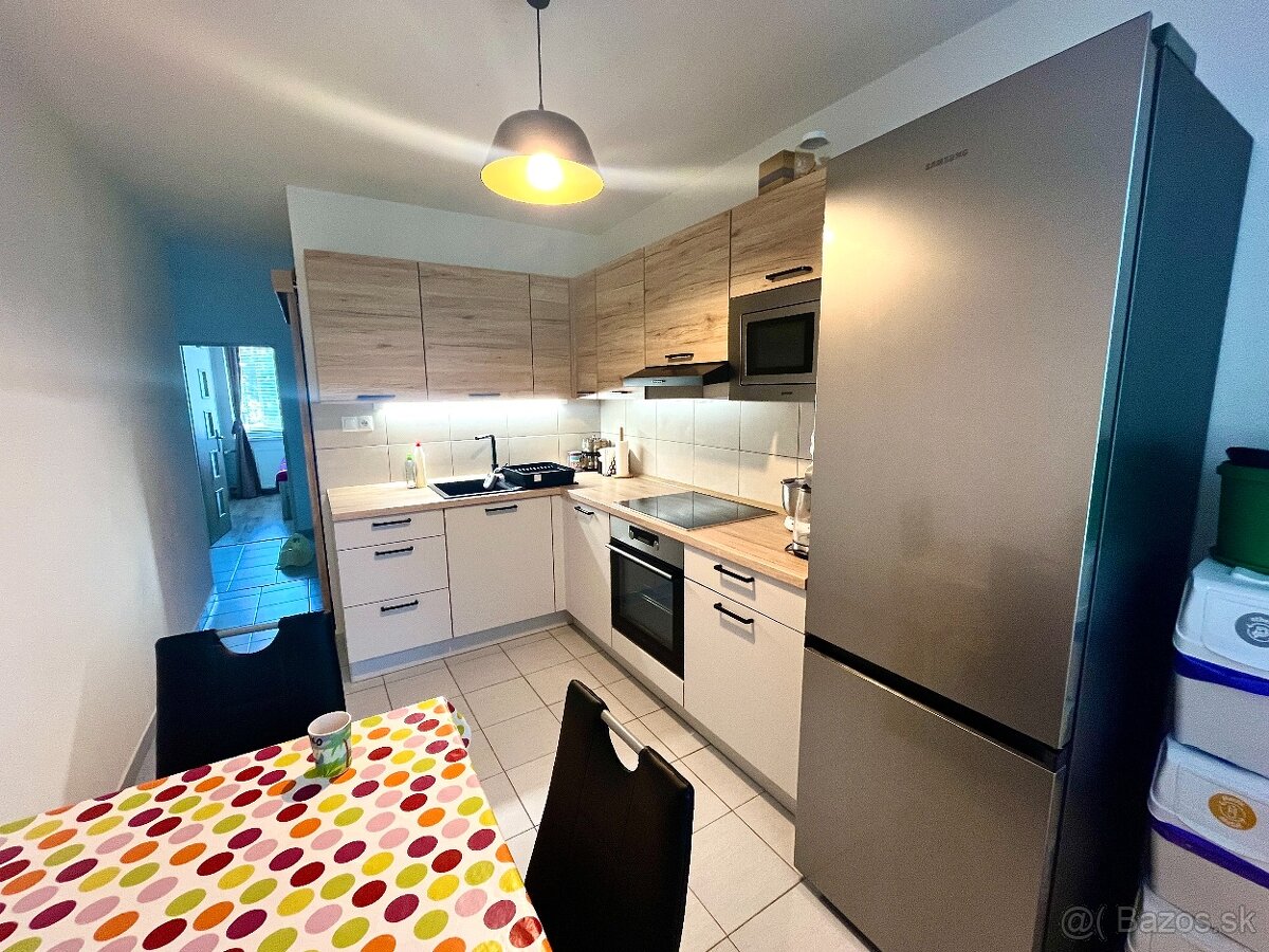 Príjemný 3 - izbový byt - Sídlisko nad jazerom - 8