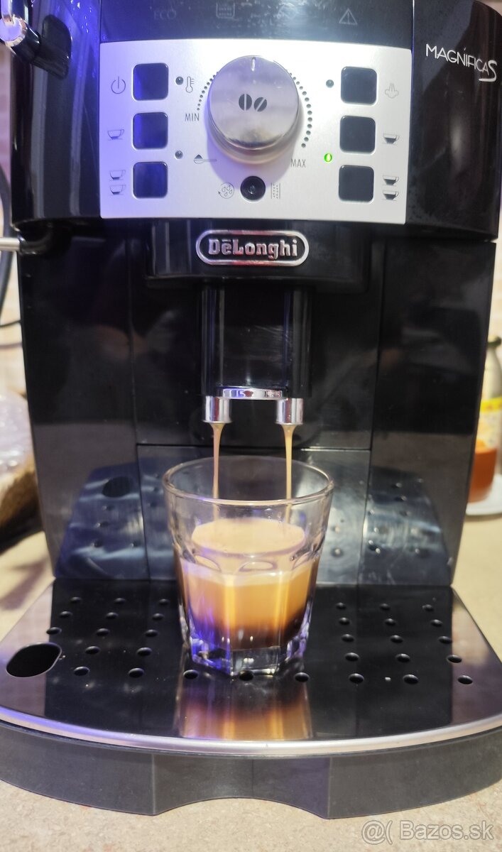 Delonghi Magnifica S - 8