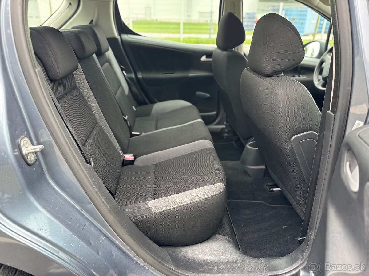Peugeot 207 1.4i 16v Nová STK - 8