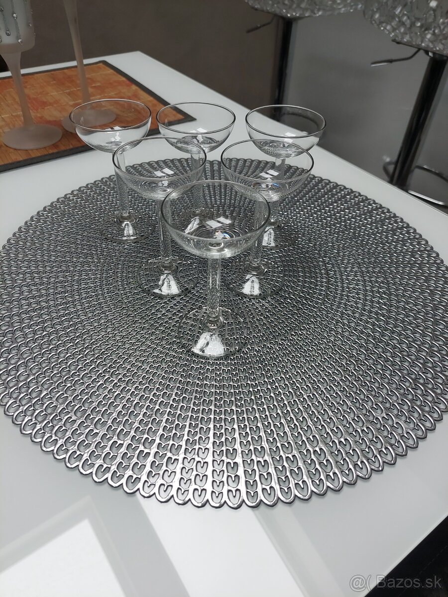 Mix skla- poháre,misky,flaše,svietniky - 8