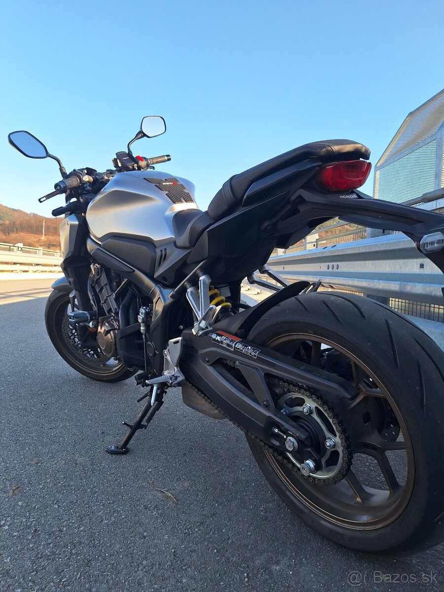 Honda CB650R - 8