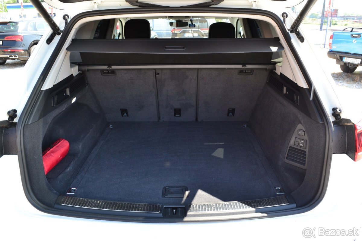 Volkswagen Touareg 3,0 TDI Elegance 4motion - 8