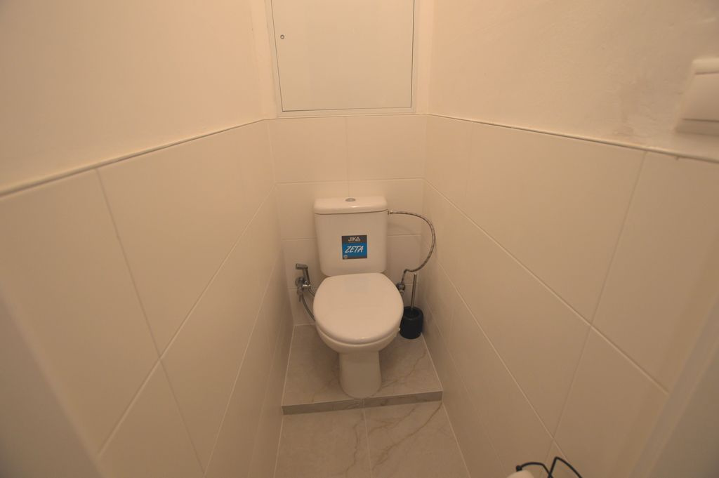 Na prenájom 2izb, Košická, 60m2, p.1./4, po rekonštrukcii, i - 8