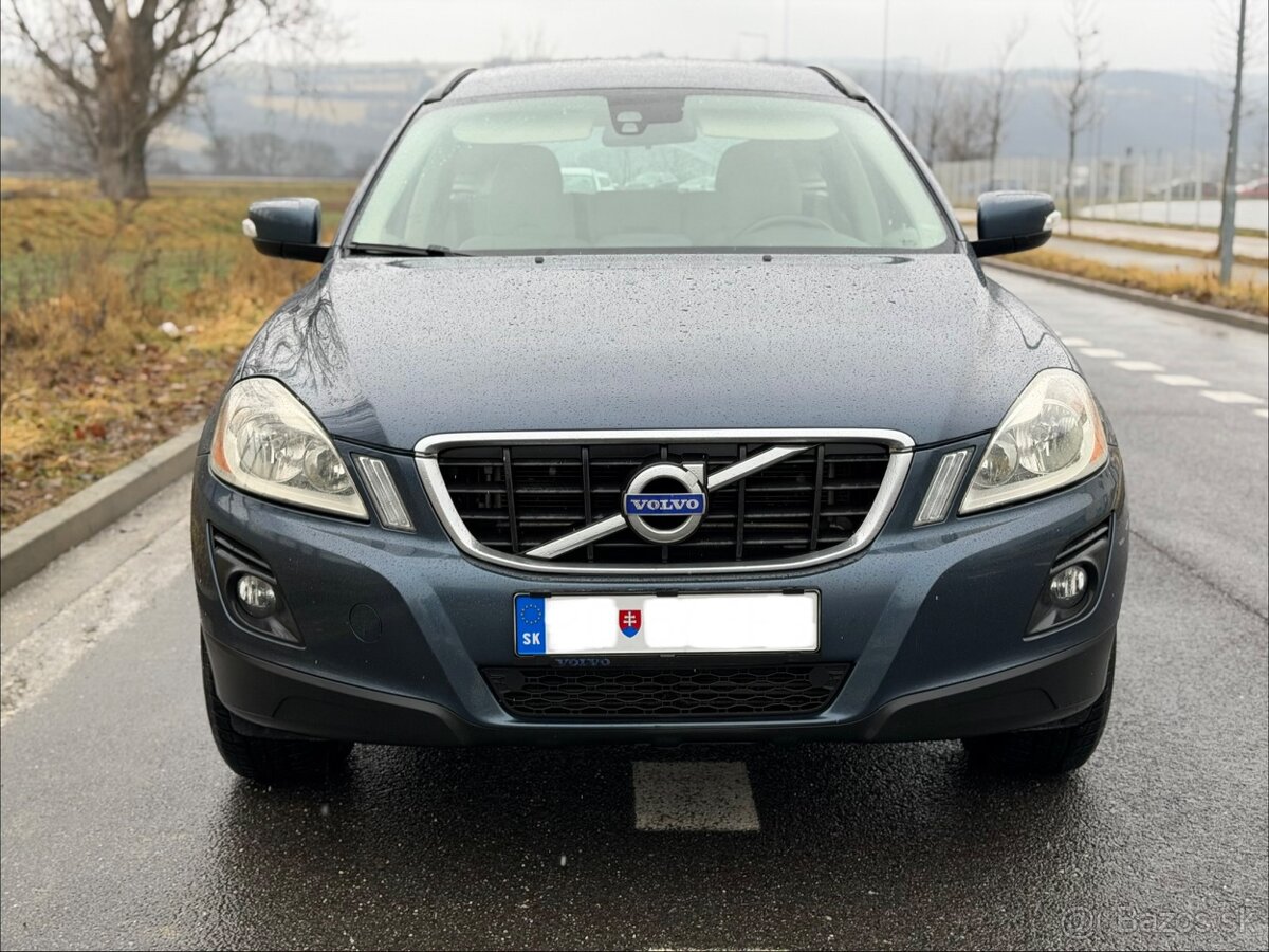 Volvo XC60 2.4D AWD Nová STK - 8