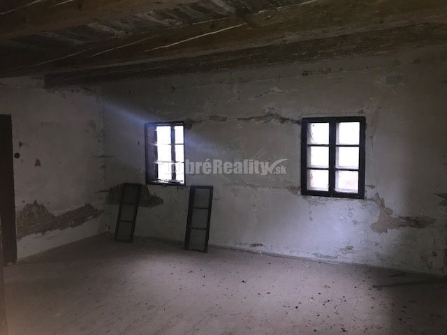 PREDAJ POSLEDNÁ pôvodná banícka drevenica 216m2, Kremnické - 8