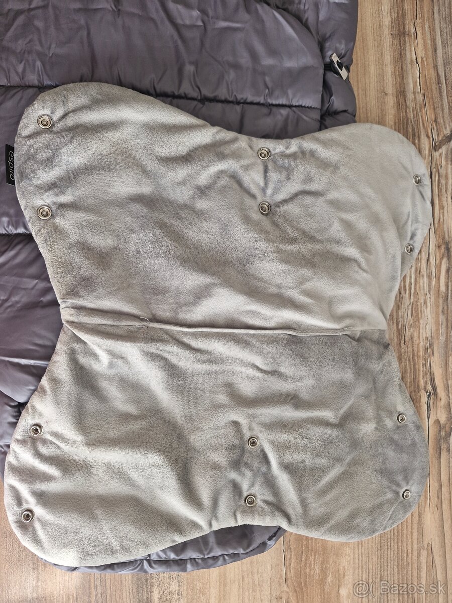 Fusak+rukávniky+deka= 13€ - 8