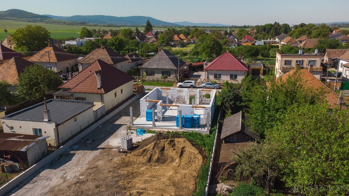 NOVOSTAVBA ČEĽADINCE - 8