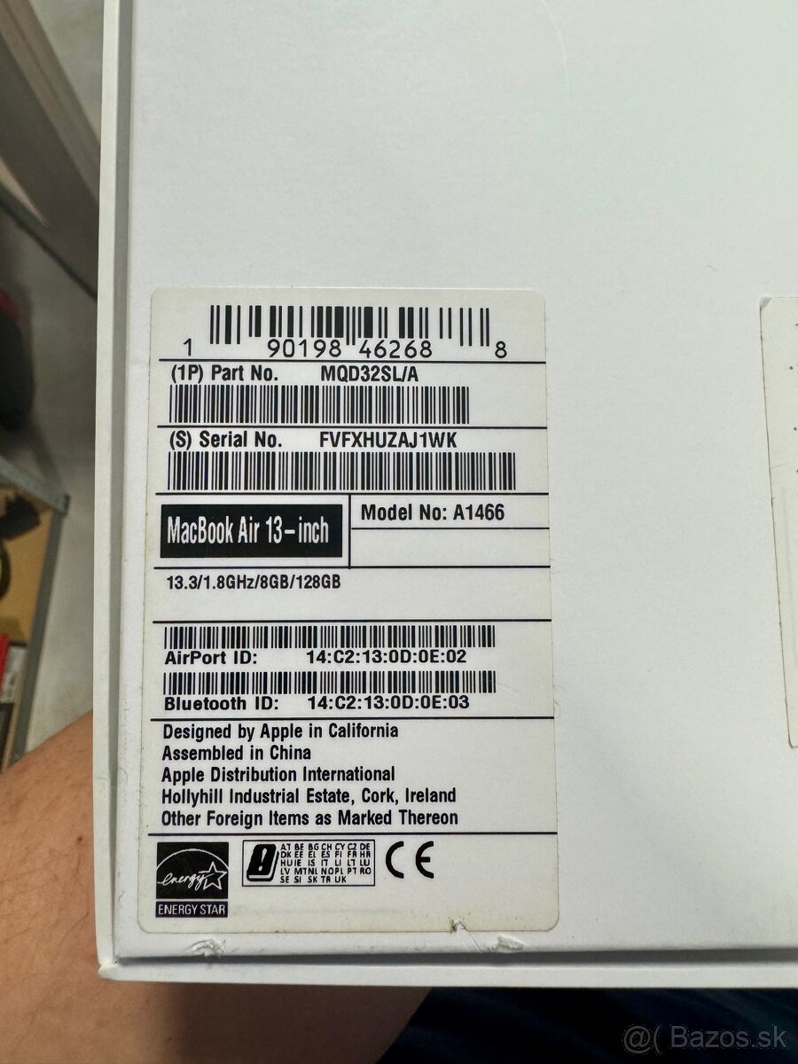 Apple MacBook Air 13” / model - A1466 - 8