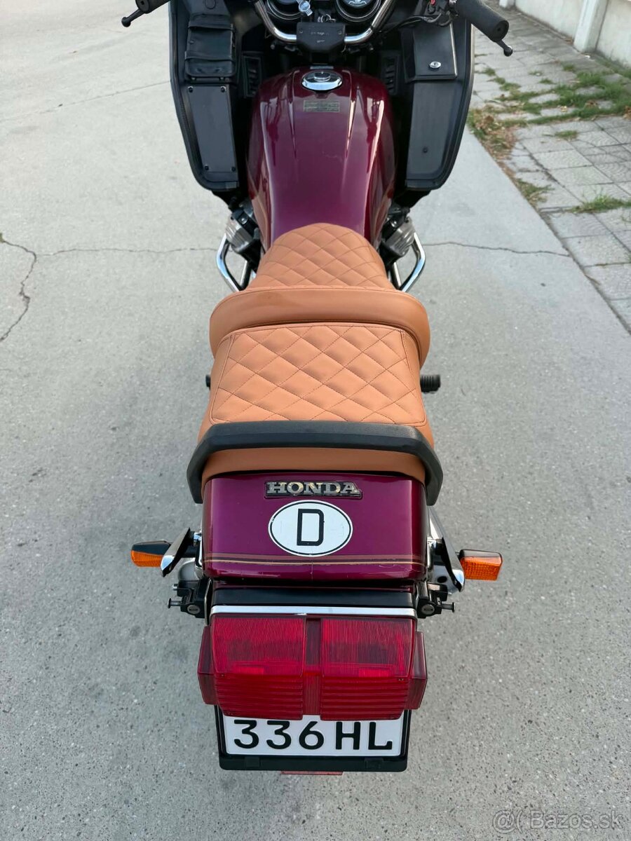 Honda 650GL Silver Wing - 8