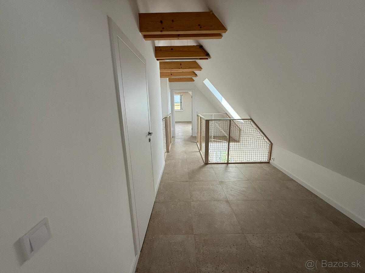 Na predaj 4-izbový dom / poschodový / vo vybavení ŠTANDARD - 8
