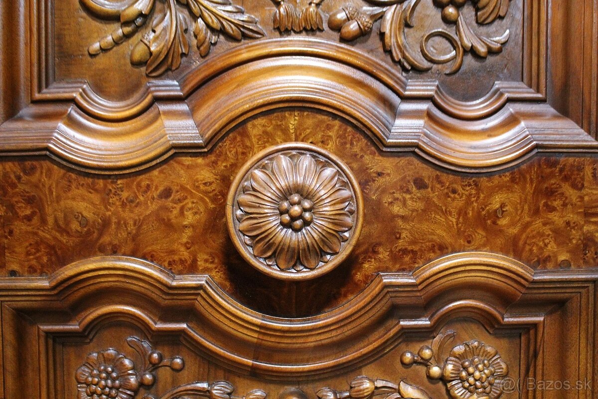 Starožitná neorenesanční knihovna na lvích tlapách - 8