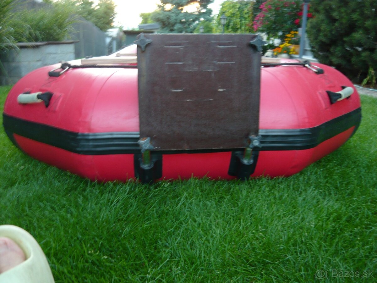 motorový čln - GUMOTEX - 8