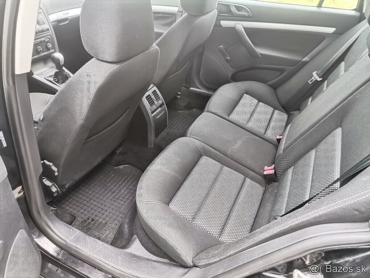 Škoda octavia 2 scout - 8