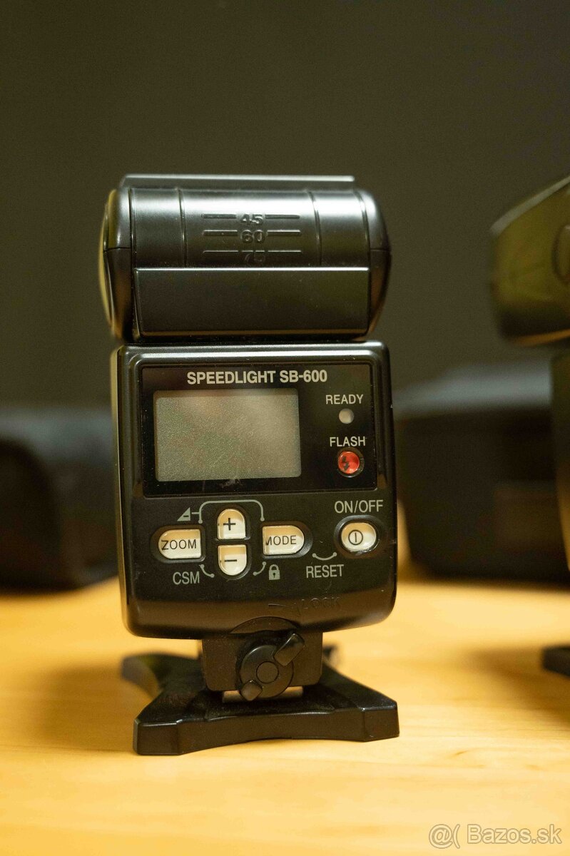 Sada bleskov Nikon + príslušenstvo - 8