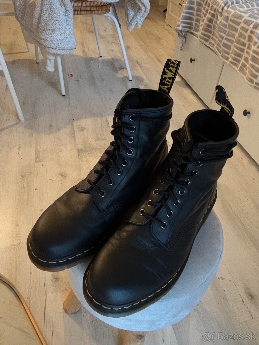 Dr. Martens 1460 - 8