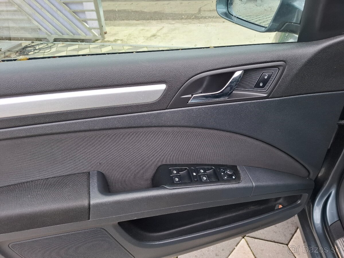 SKODA SUPERB KOMBI 4x4,2.0 CR TDI, 103kw,MOD.2015 - 8