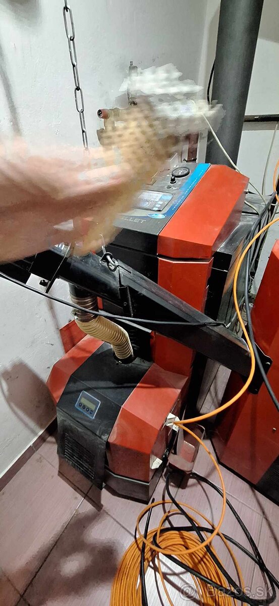 peletkovy kotol Attack pellet Automatic PLUS 8-30kw - 8