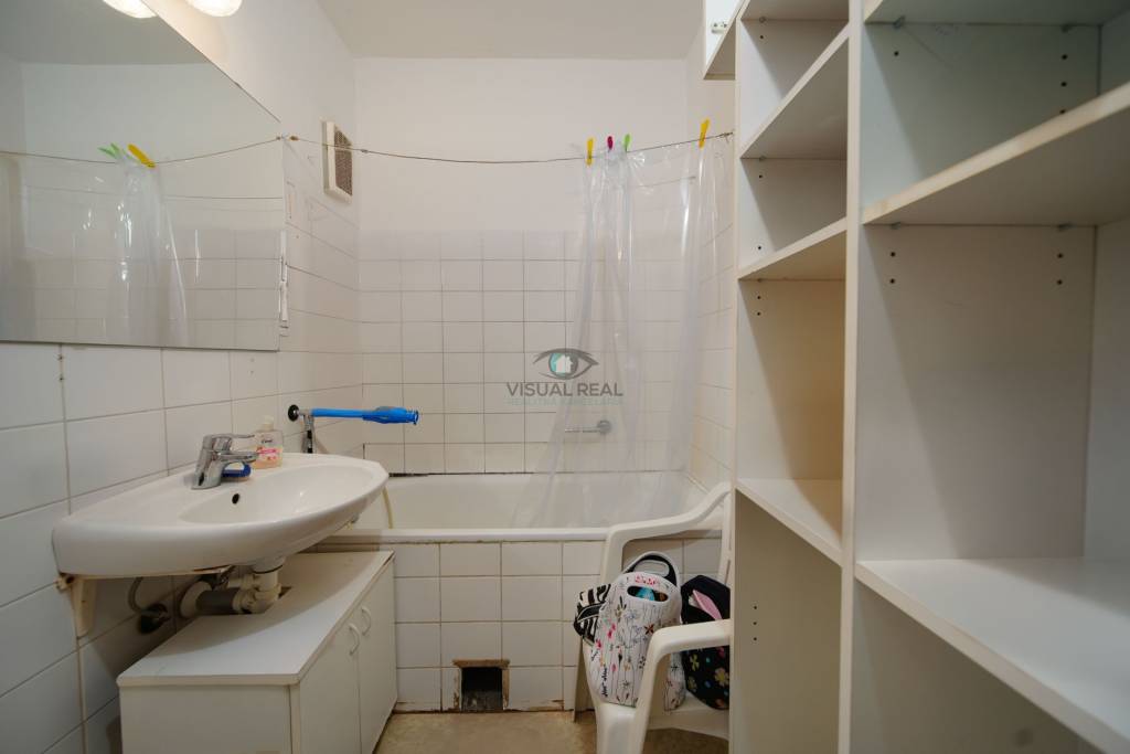 Na predaj 4 izb. byt, 89 m² + log, VETERNICOVÁ + Garážové mi - 8