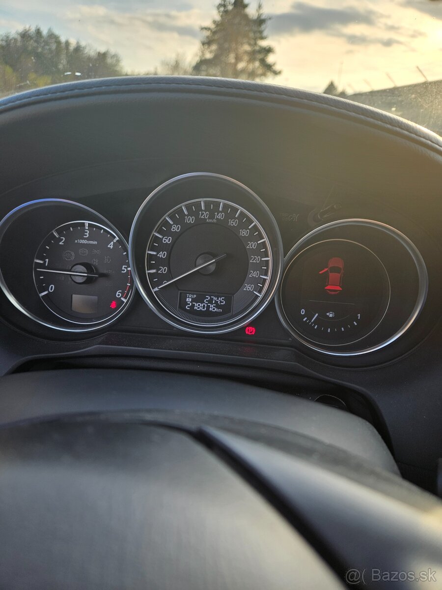 Mazda 6 Wagon 2.2 Skyactiv-D Attraction AWD 110 kW - 8