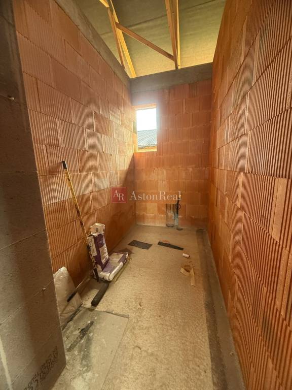 Praktický 4-izbový bungalov v novovybudovanej lokalite- Horo - 8