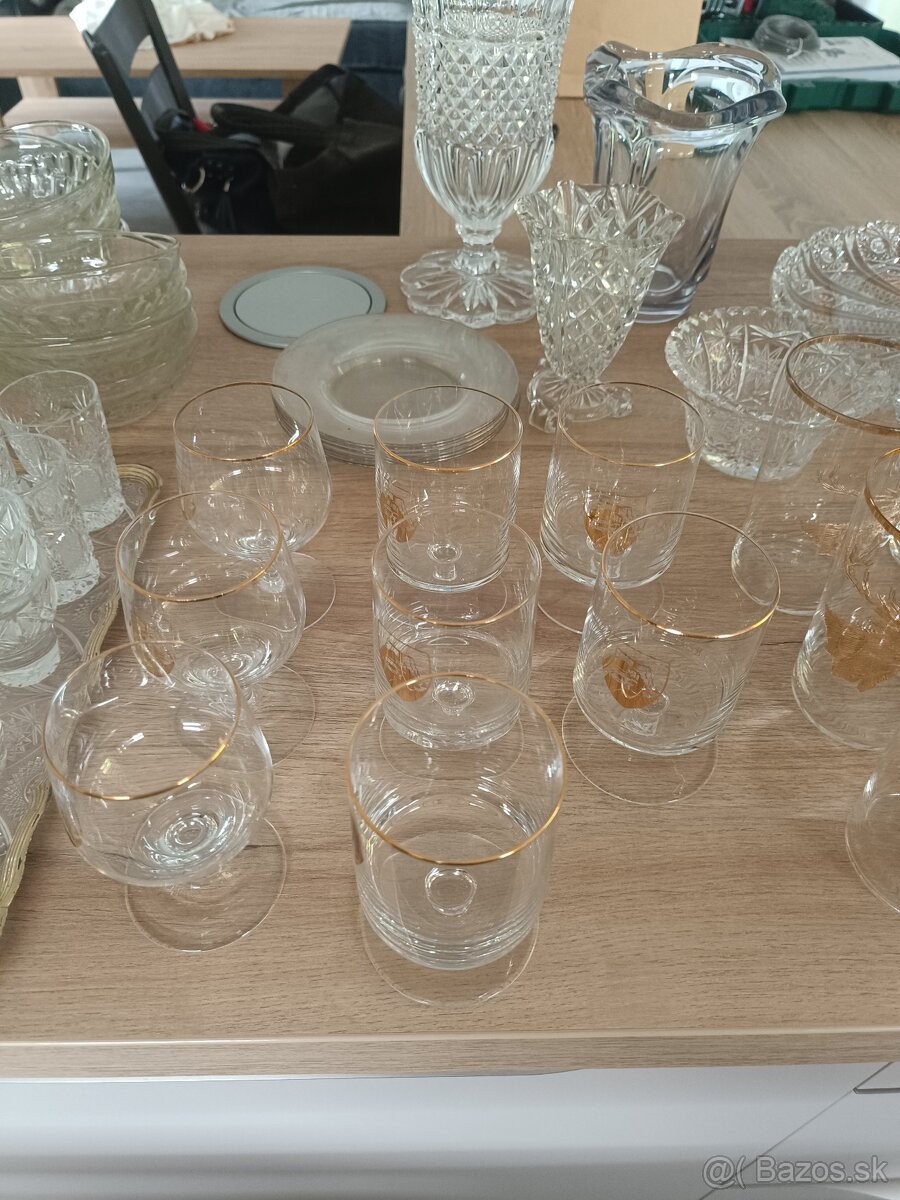 Taniere, misky, vázy, poháre - 8