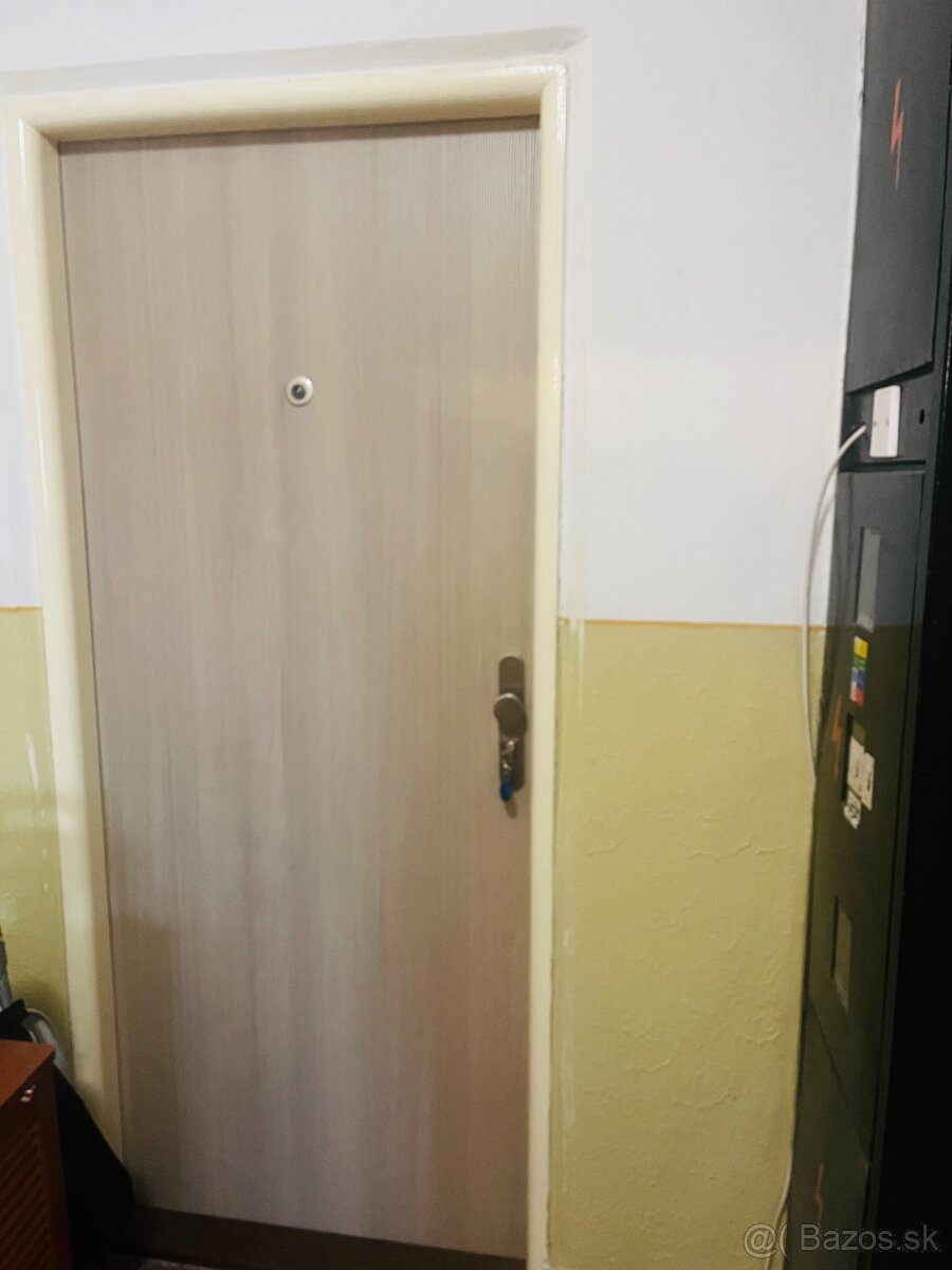 Predám 2-izbový byt v Štúrove - 8