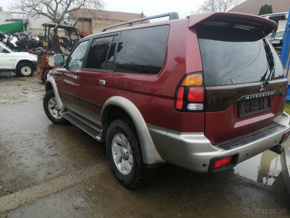 Mitsubishi Pajero Sport - 8
