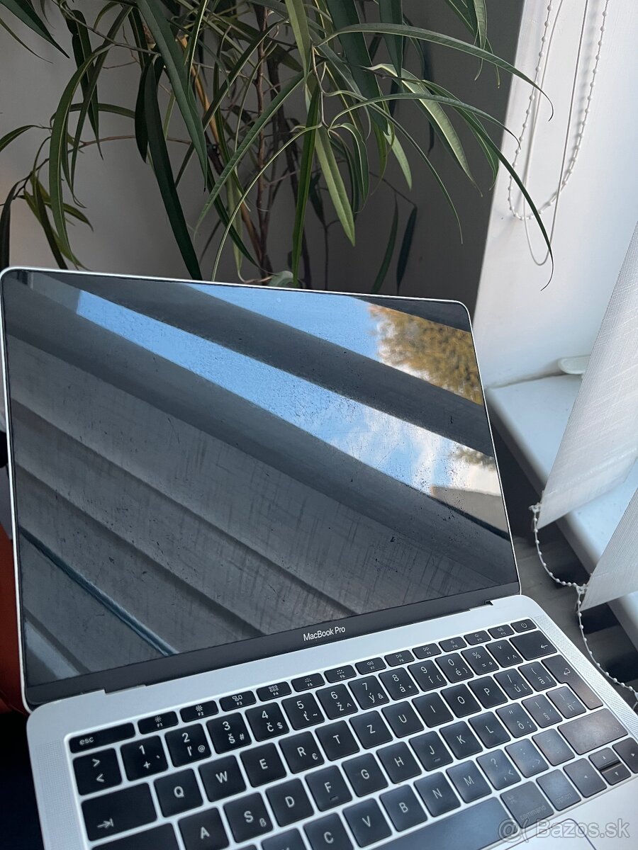 MacBook Pro 13 A1708 - 8