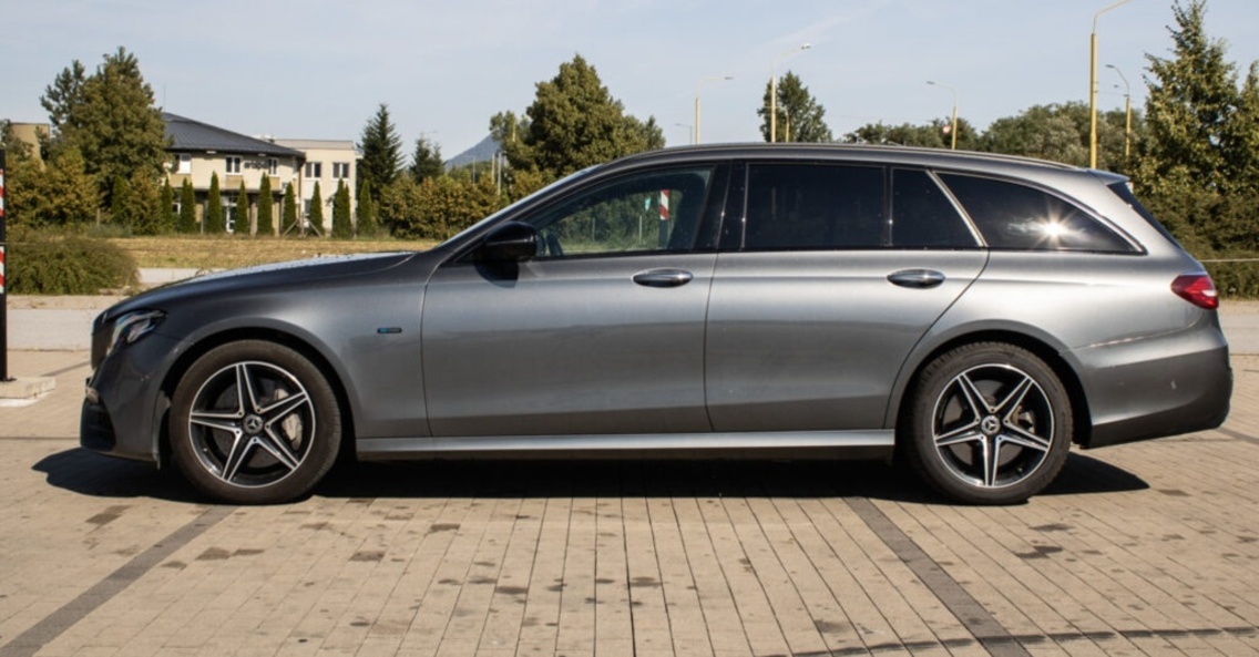 Mercedes Benz E 300 de T Avantgarde (2020) - 8