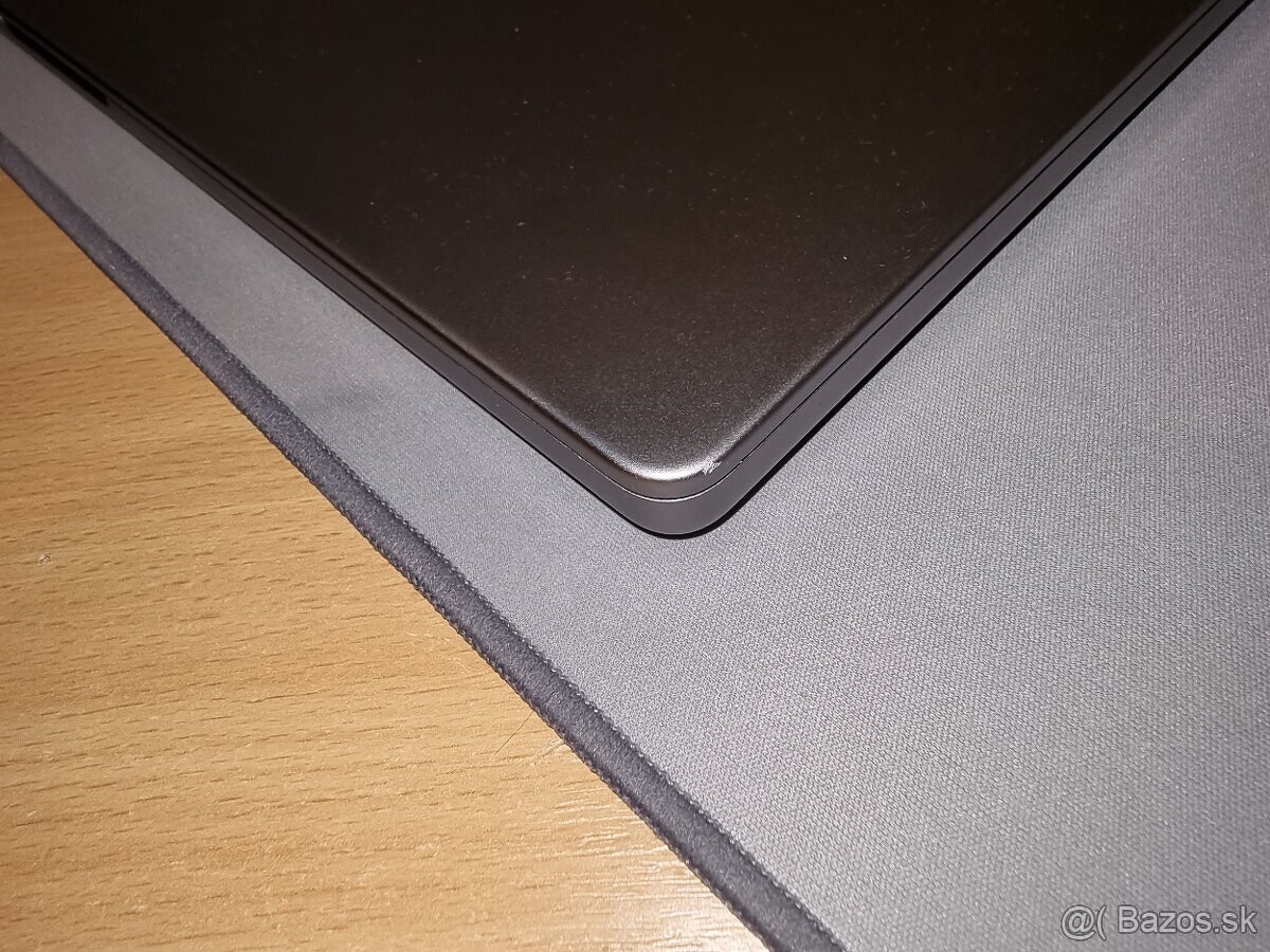 Apple MacBook Pro 16 2021 M1 Max - 8